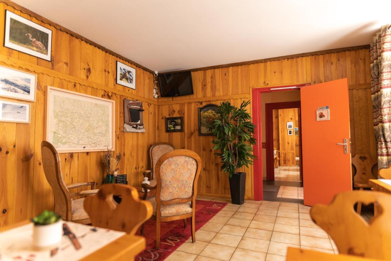 Hotel Quin Te Va Cauterets Esterno foto
