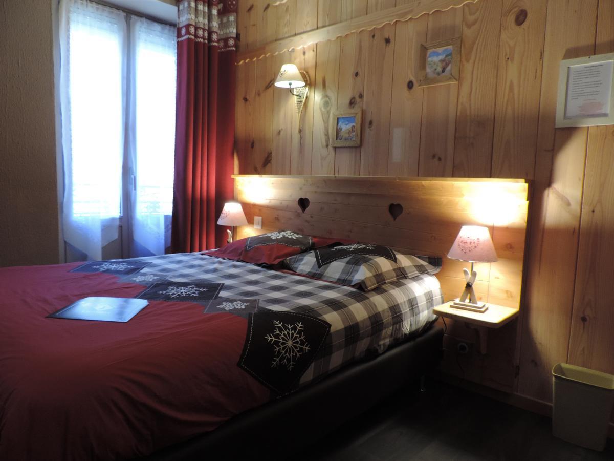 Hotel Quin Te Va Cauterets Esterno foto